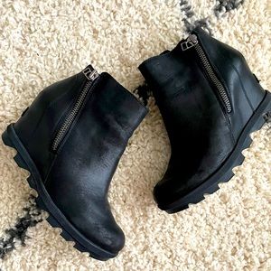 Sorel Joan of Arctic with zipper